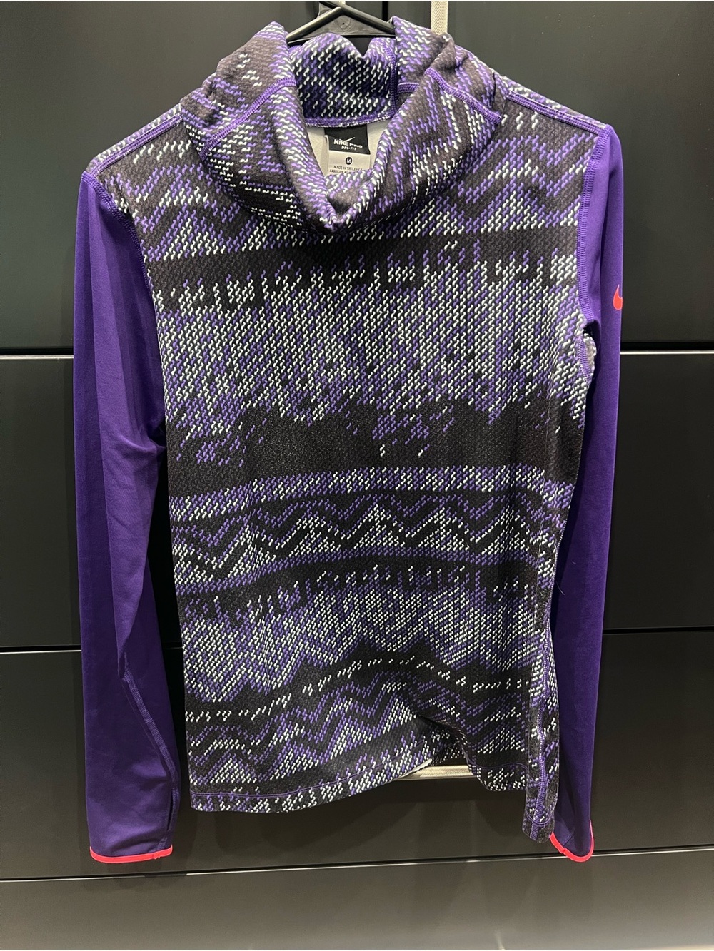 Nike Pro HyperWarm Womens Pullover Sweater Cowl Neck Long Sleeve Size  Medium